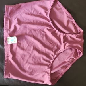 Lucii Intimates